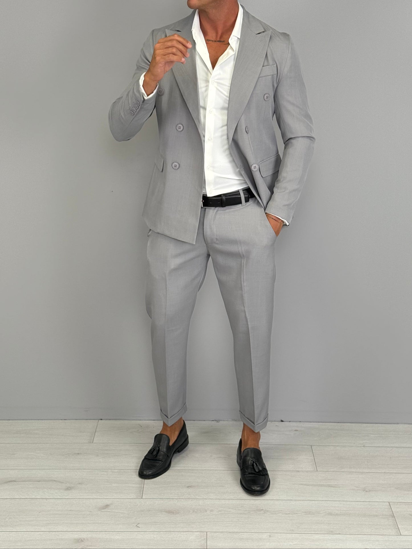 TRAJE LLAMAS